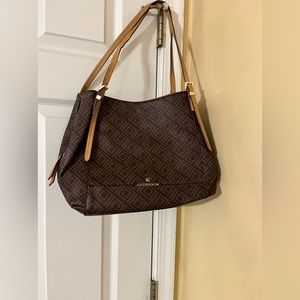 Liz Claiborne purse